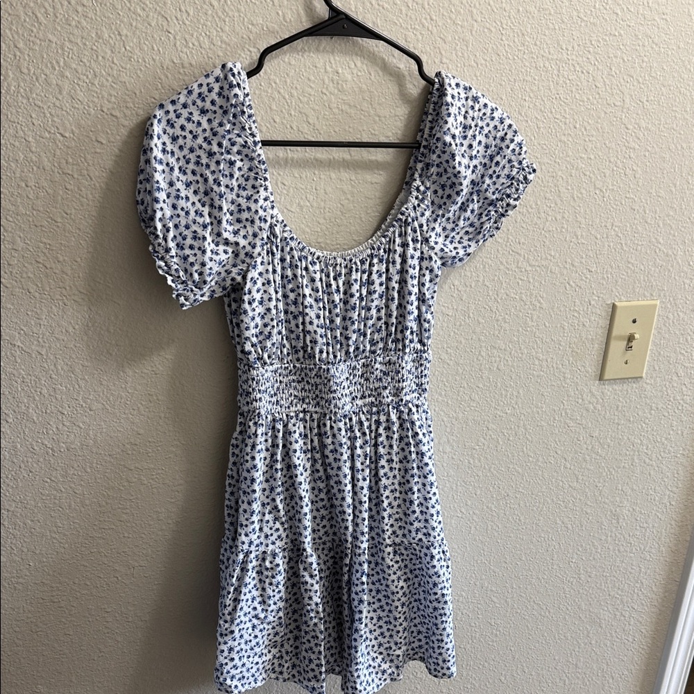 Hollister Blue and White Floral Midi Dress